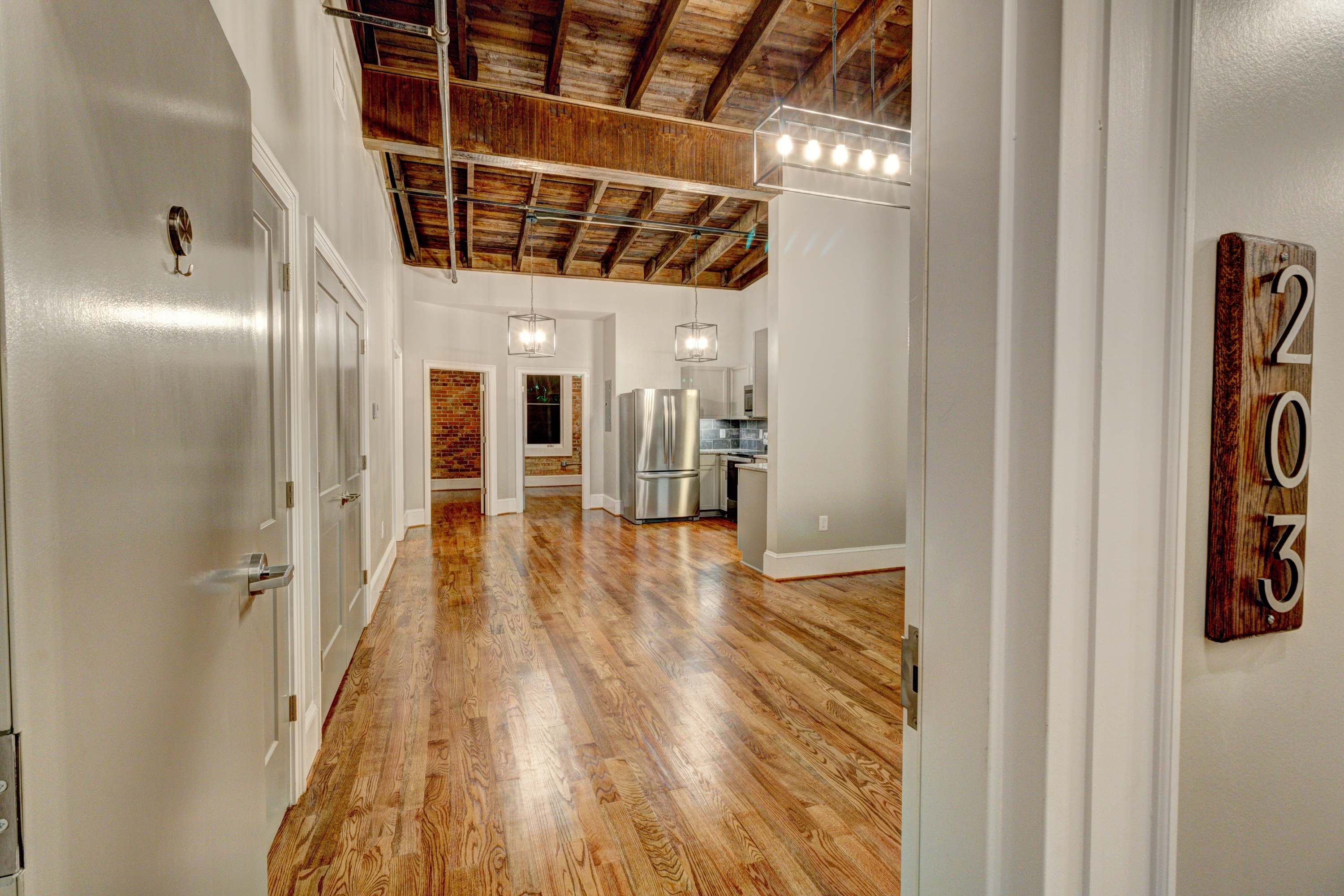 116 E Main St