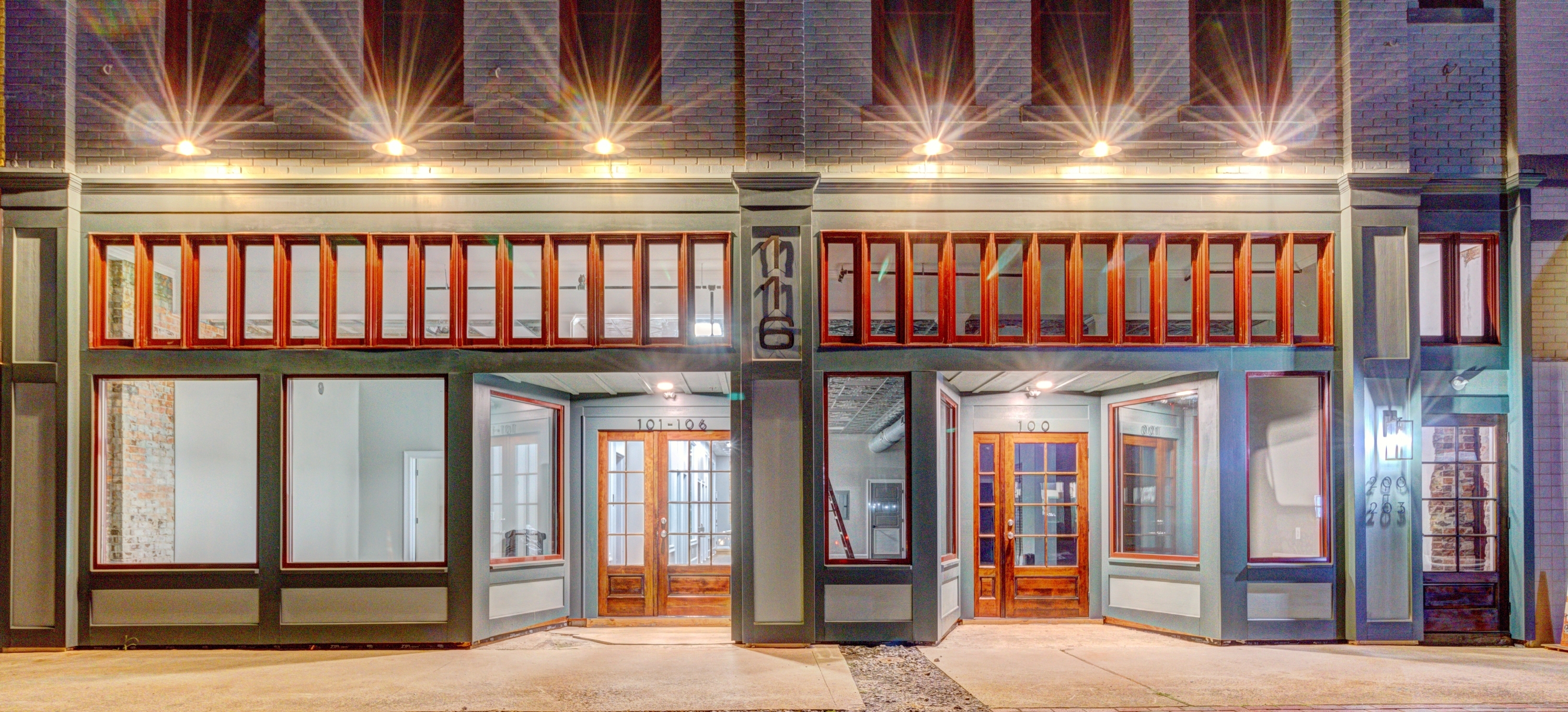 116 E Main St